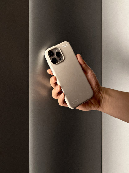 CarbonFlip* Signature Leather Case for iPhone 15/16