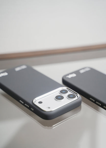 CarbonFlip* Leather Case Matrex Edition for iPhone 17 with Build - in Camera Control Button - flipt.