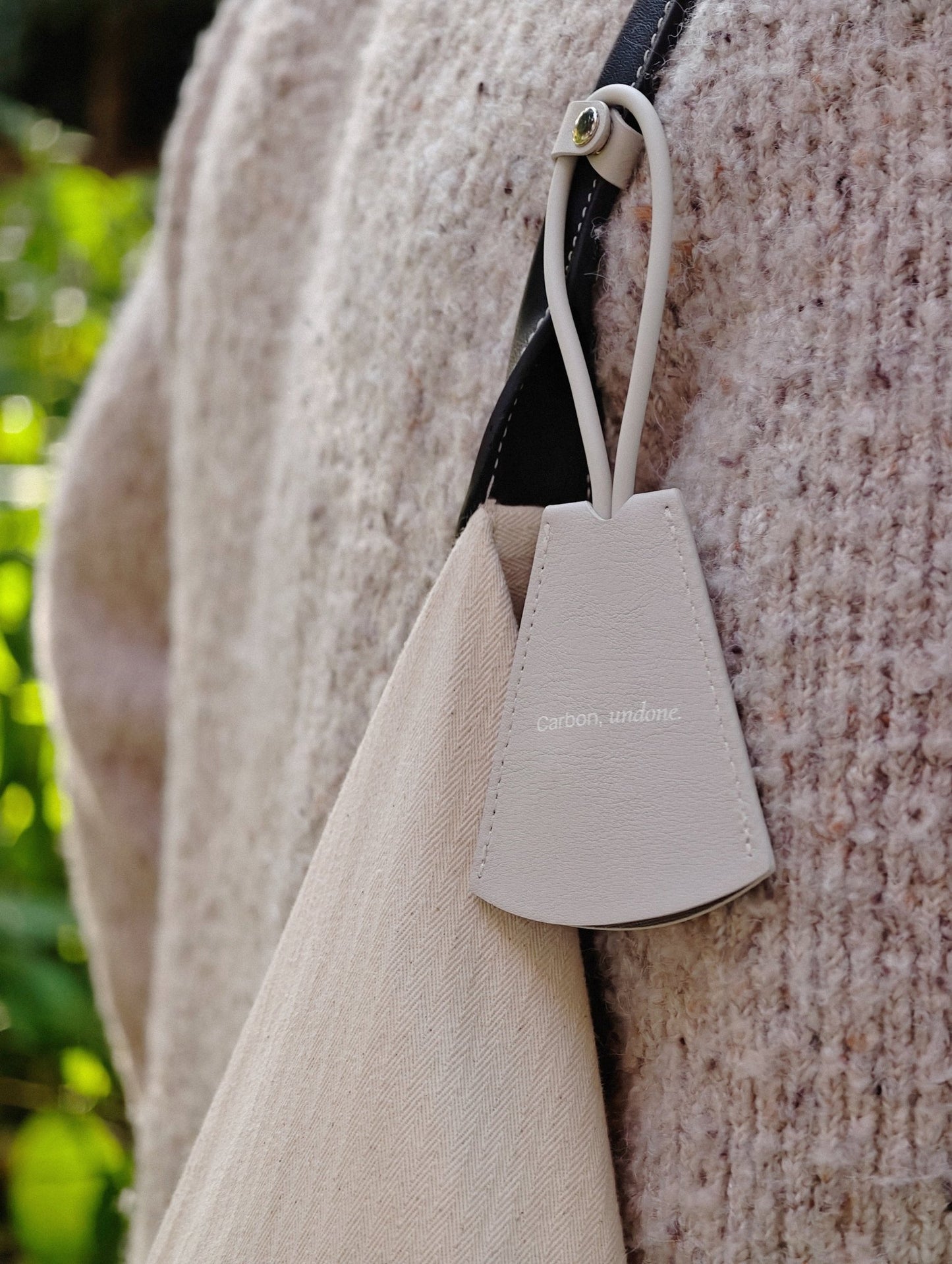 CarbonFlip* Orbit Type - C Cable Charm - flipt.