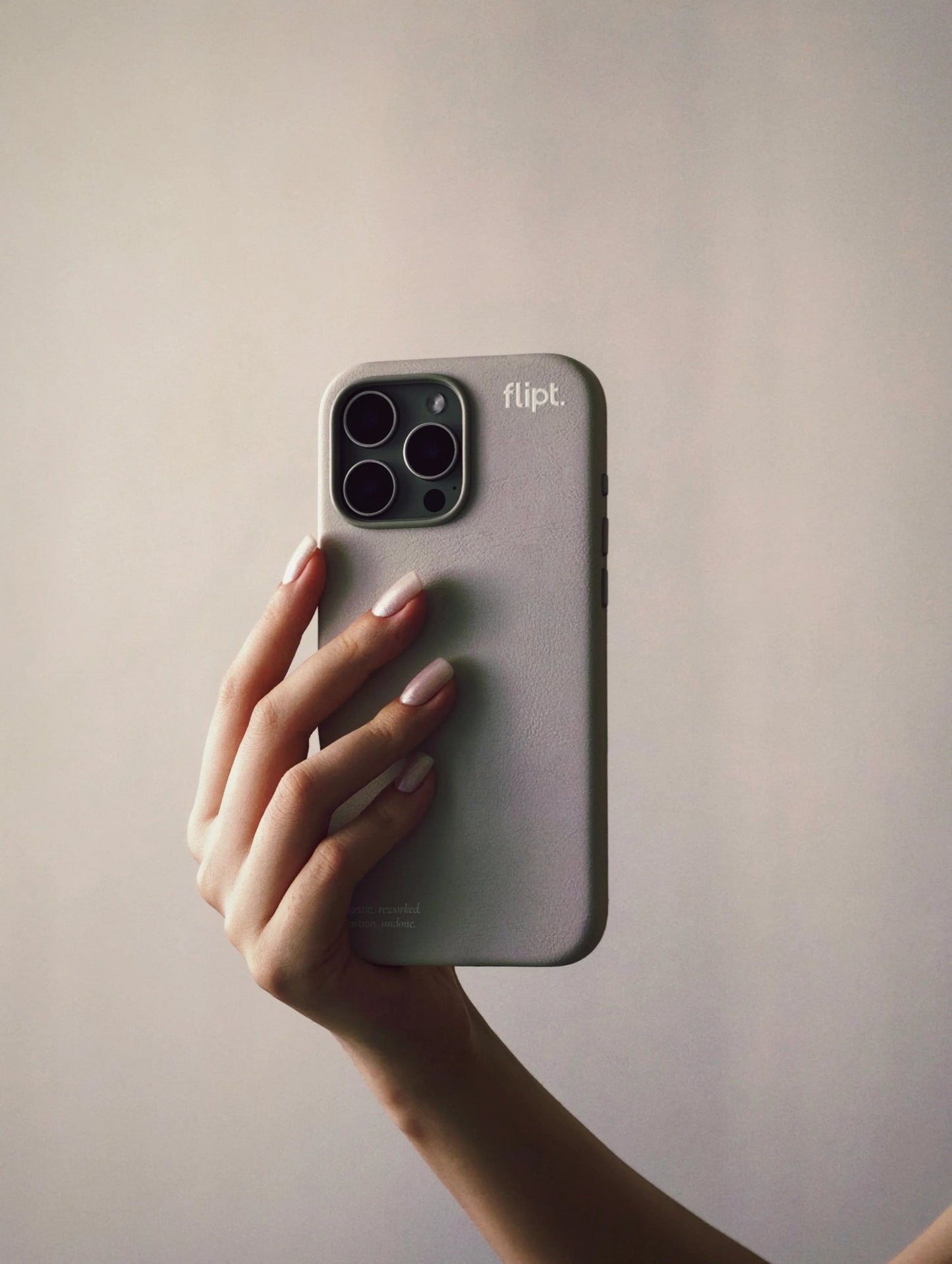 CarbonFlip* Signature Leather Case for iPhone 13/14 - flipt.