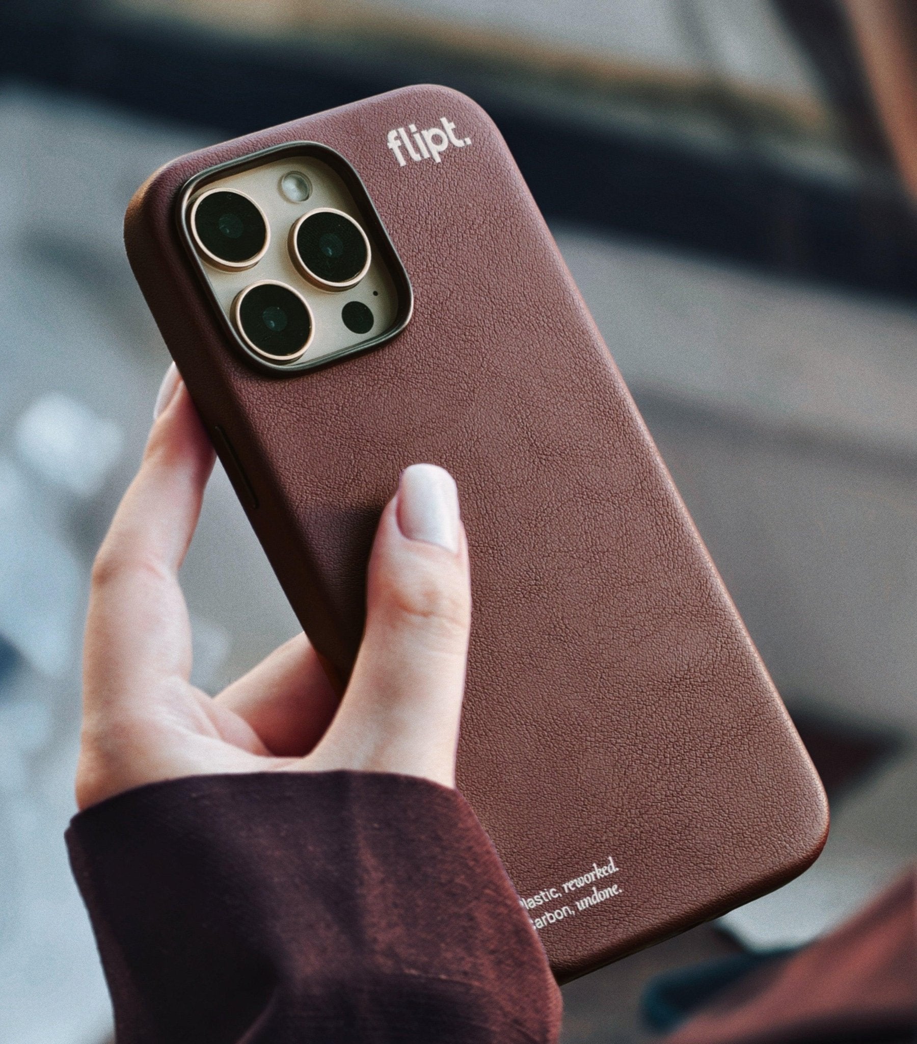 CarbonFlip* Signature Leather Case for iPhone 13/14 - flipt.